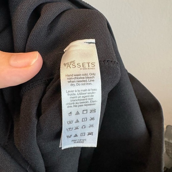 Assets By Spanx High Waisted Seamless Shaping Pull-On Leggings Very Black XL - Picture 10 of 11